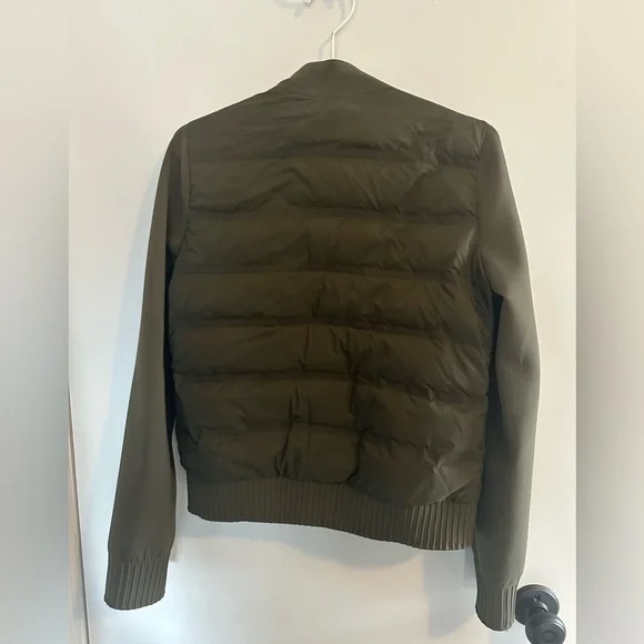 Lululemon jacket - Picture 2 of 4